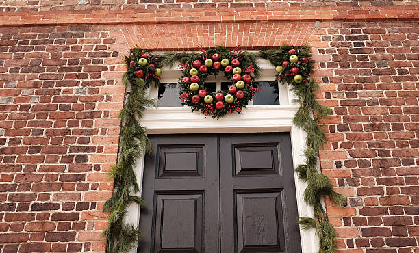 istock Wreath around doorway 499124454