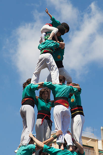 castellers de la sagrada familia - castellers - fotografias e filmes do acervo