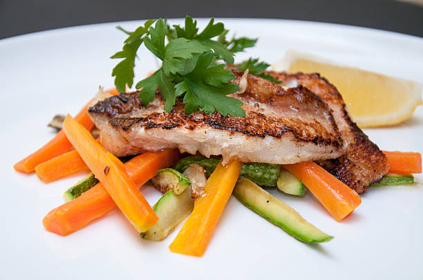 istock Grilled Fish Fillet and Salad 499158084