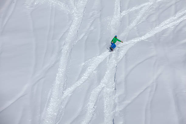 istock Snowboarder has fun in high winter mountains in Gudauri, Georgia 499172622