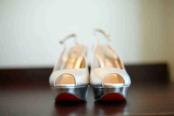 istock Silver heeled shoes with opening at the tip 499175360