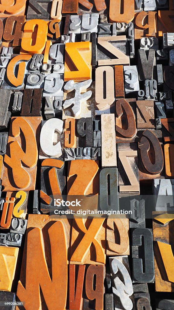 Bloques de madera del alfabeto histórico - Foto de stock de Letra N libre de derechos