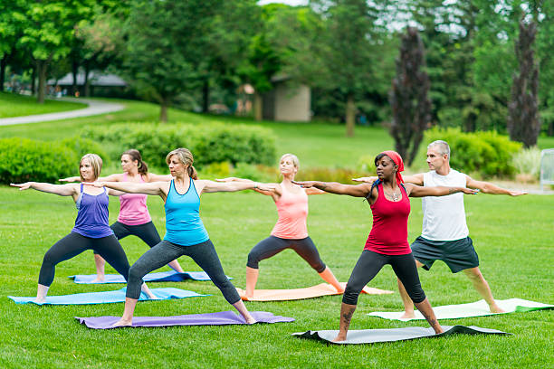 istock Outdoor yoga 499229383