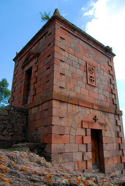 capilla italiano, lalibela, etiopía - saint giorgis fotografías e imágenes de stock