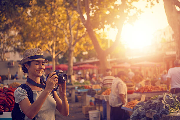 istock Capturing life in a foreign city 499233456