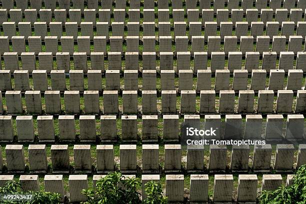 Photo libre de droit de Dernière Cimetière Hakka À Singapour banque d'images et plus d'images libres de droit de Angle de prise de vue - Angle de prise de vue, Cimetière, Empire britannique