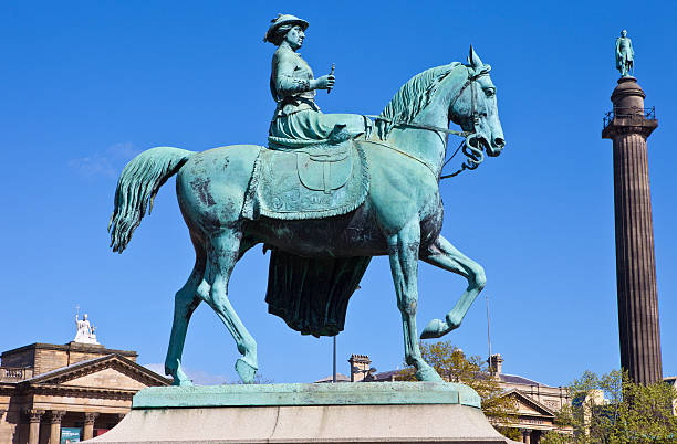 queen victoria-denkmal in liverpool - museum of liverpool stock-fotos und bilder