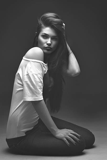 istock fashion portrait 499247551