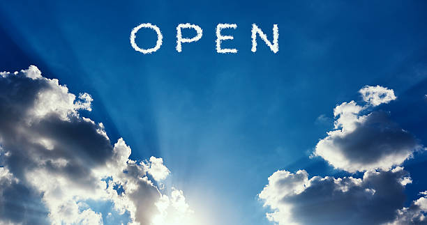 open text sur le ciel - open sky cloudscape cloud photos et images de collection