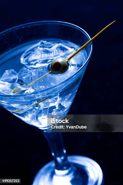 Photo libre de droit de Martini Cocktail banque d'images et plus d'images libres de droit de Alcool - Alcool, Aliments et boissons, Bleu