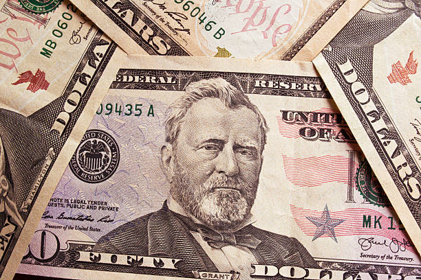 fundo de dinheiro - fifty dollar bill number 50 currency us paper currency - fotografias e filmes do acervo