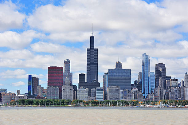 istock Chicago city urban skyline 499263955