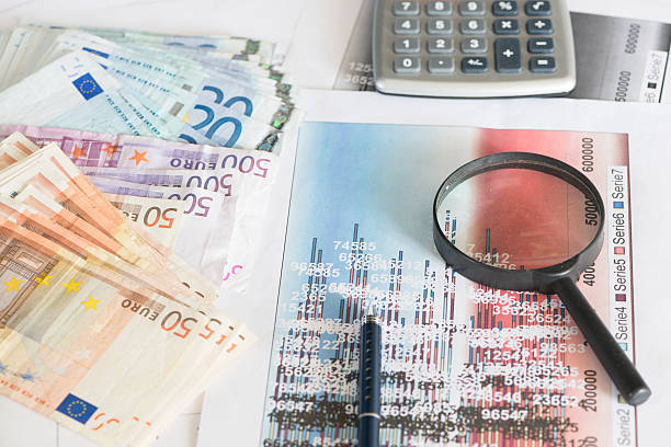 istock Study of financial opportunities 499278853