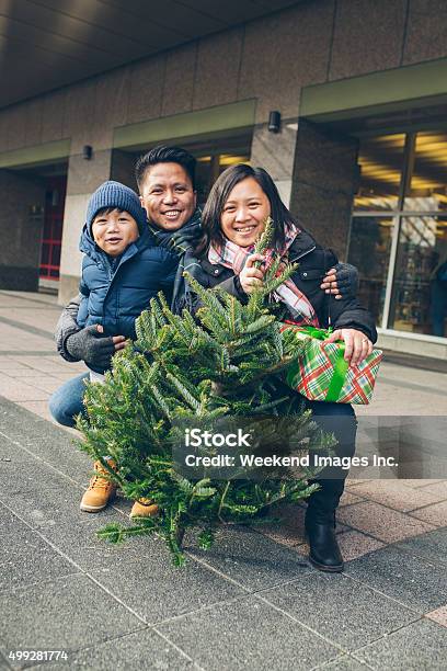 Christmas Shopping Stock Photo - Download Image Now - 2015, 30-34 Years, Adult