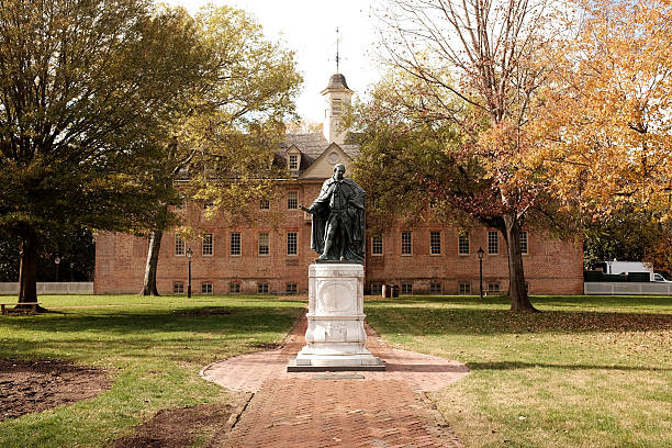 wren budynku w kolegium william i mary - christopher wren zdjęcia i obrazy z banku zdjęć