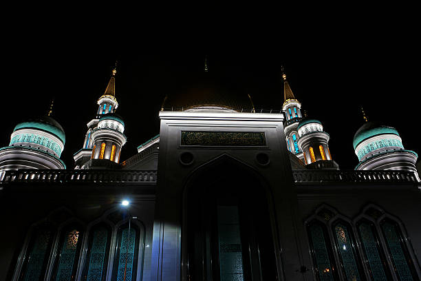 istock Moscow mosque photographed at night 499310180