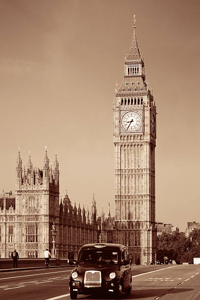 istock Taxi and Big Ben 499330069