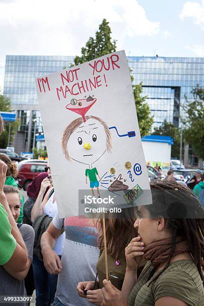 Bildungsstreik De 2014 - Fotografias de stock e mais imagens de Adolescente - Adolescente, Adolescência, Adulto