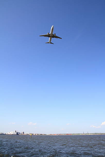 istock Airplane landing at Haneda airport 499362991