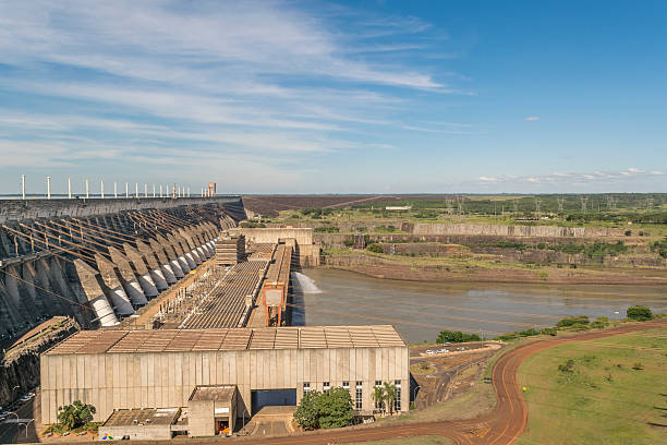 zapora itaipu widok z brazylijską granicy - itaipu dam zdjęcia i obrazy z banku zdjęć