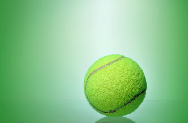 istock Tennis ball 499390492