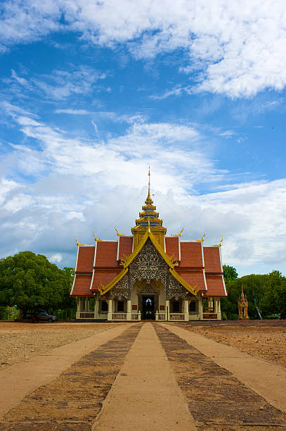 istock wat pra putabatr takphar, Lampun 499421955