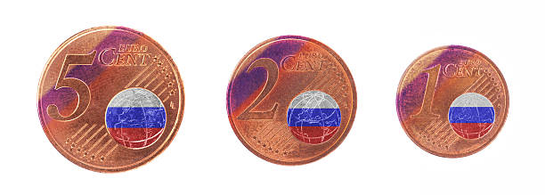 união europeia conceito - 1, 2 e 5 eurocent - european union coin european union currency number 2 two euro coin imagens e fotografias de stock