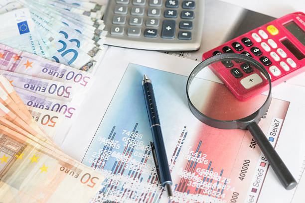 istock Study of financial opportunities 499435829