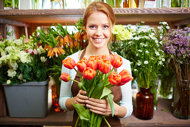 istock Vendor of fresh flowers 499456410