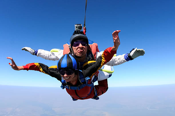istock Skydiving photo. Tandem. 499481738