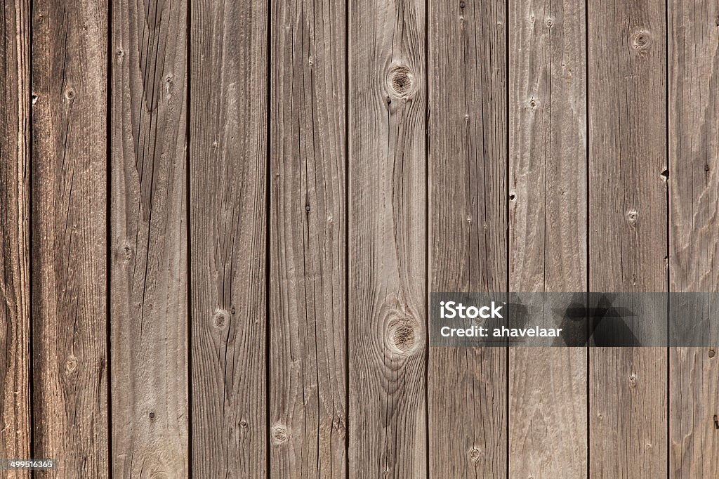old gris tablas con la pérdida de color marrón, barniz - Foto de stock de Abstracto libre de derechos