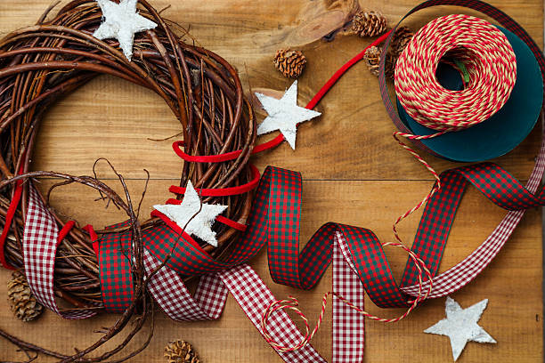 istock Making of Christmas wreath - florists table, top down view. 499518864