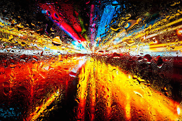 夜の街でウィンドウの「wet （ウェット）」 - water inside of motion abstract ストックフォトと画像