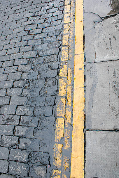 Arequipa: kerb Arequipa: kerb crud stock pictures, royalty-free photos & images