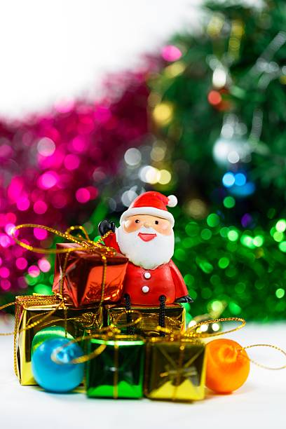 istock Santa claus christmas celebration with gift box 499537012
