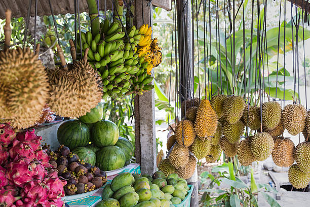 istock Fruit market in Bali, Indonesia. 499547128
