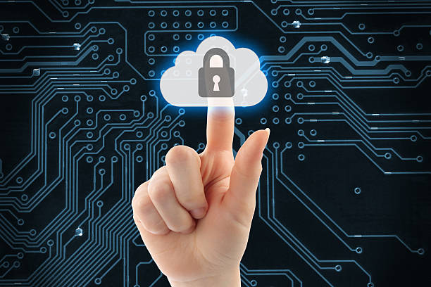 hand schieben eine virtuelle cloud security " - printing block cloud internet computer equipment stock-fotos und bilder