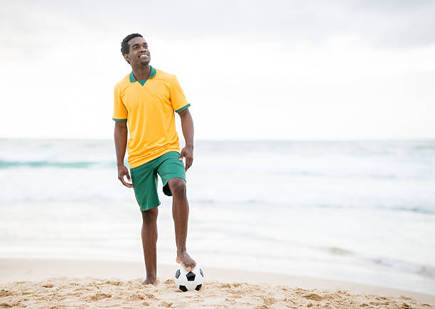 istock Thoughtful football player 499554115