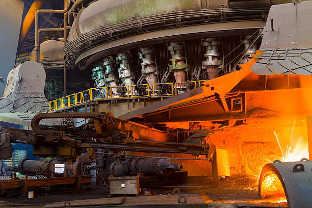 istock Splashing of iron water 499557009
