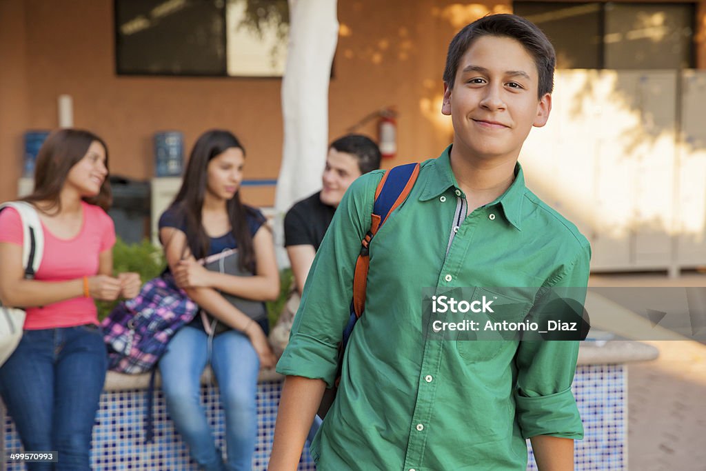 Linda estudante do ensino médio - Foto de stock de Latino-americano royalty-free