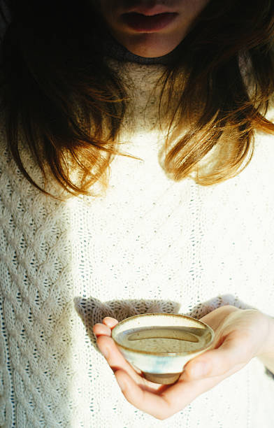 istock Cup of tea on a winter day 499581848