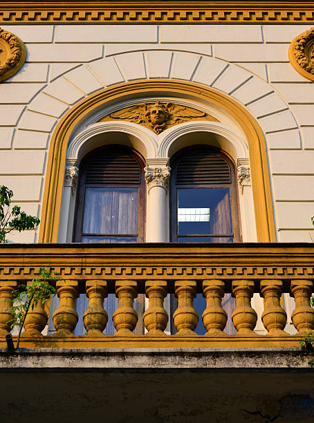 são paulo, brasil: italianate fachada - mullion windows imagens e fotografias de stock