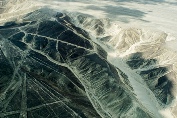 lot nad rysunki z nazca - floating of ice zdjęcia i obrazy z banku zdjęć