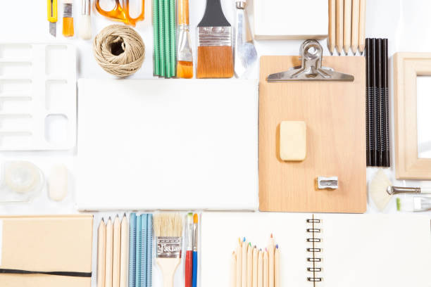 istock Stationery and painting equipment 499622814