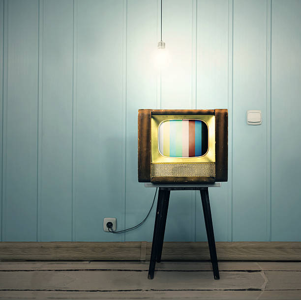 istock Ascetic vintage interior with old TV and a lamp 499627290