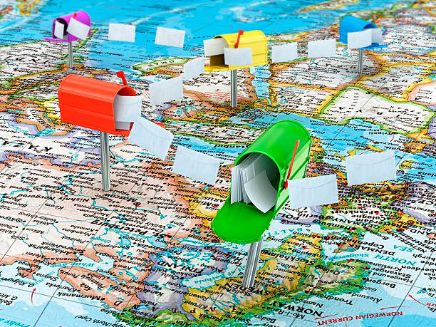 istock Concept of mailing on the world map 499632010