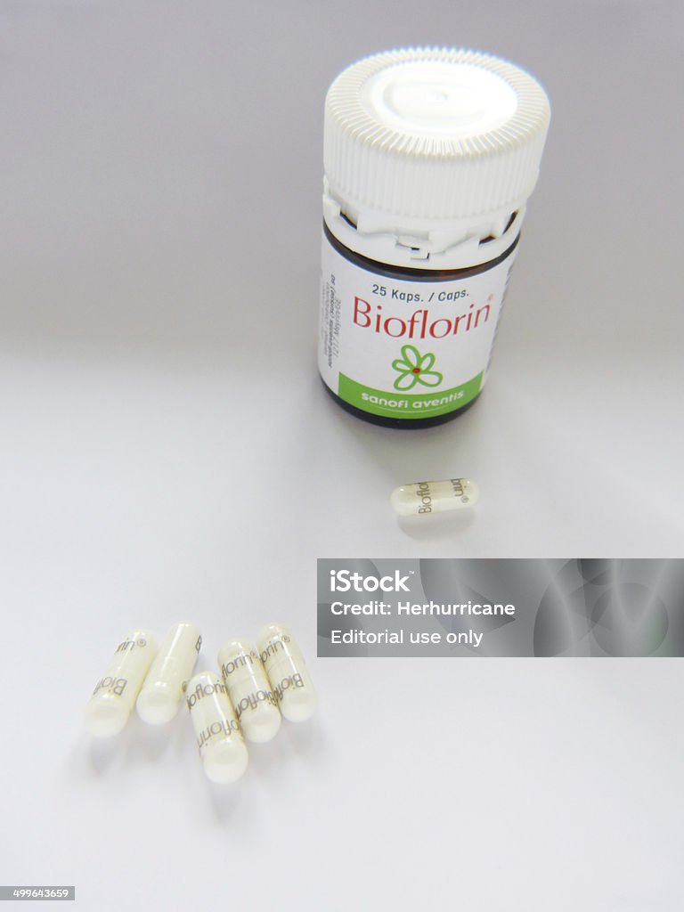 Bioflorin capsule II - Foto stock royalty-free di Apparato digerente umano