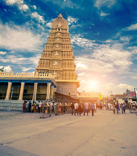 tempio indiano - mysore foto e immagini stock