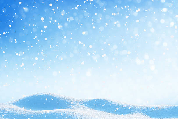 istock Christmas winter background with snow and blurred bokeh 499652012