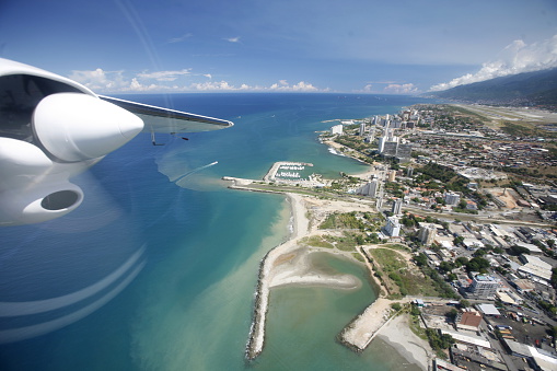 South America, Caribbean, Venezuela, Norkueste, near Caracas, Airport, Maiquetia, before landing, aerial photo,